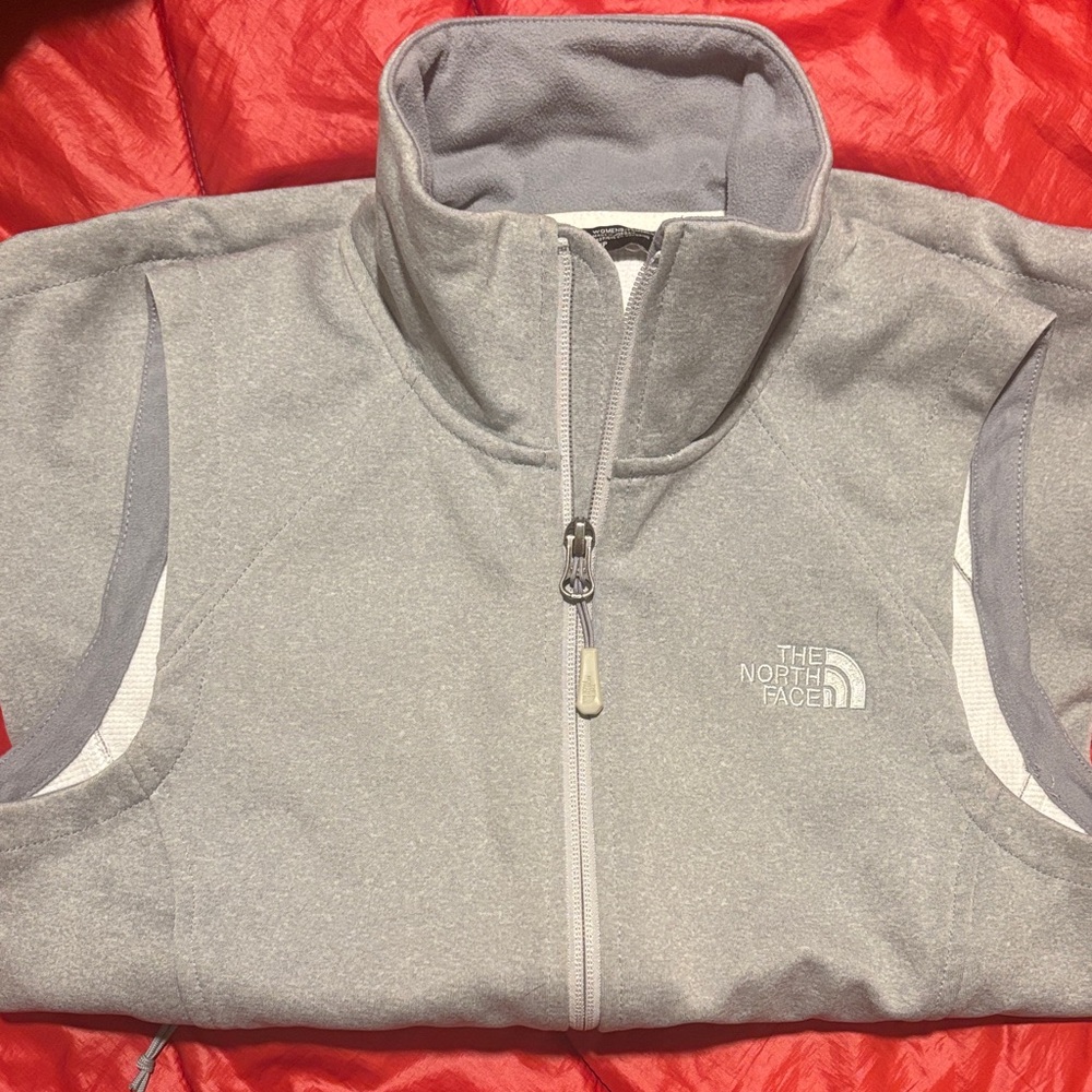 The North Face Light Gray Full-Zip Vest